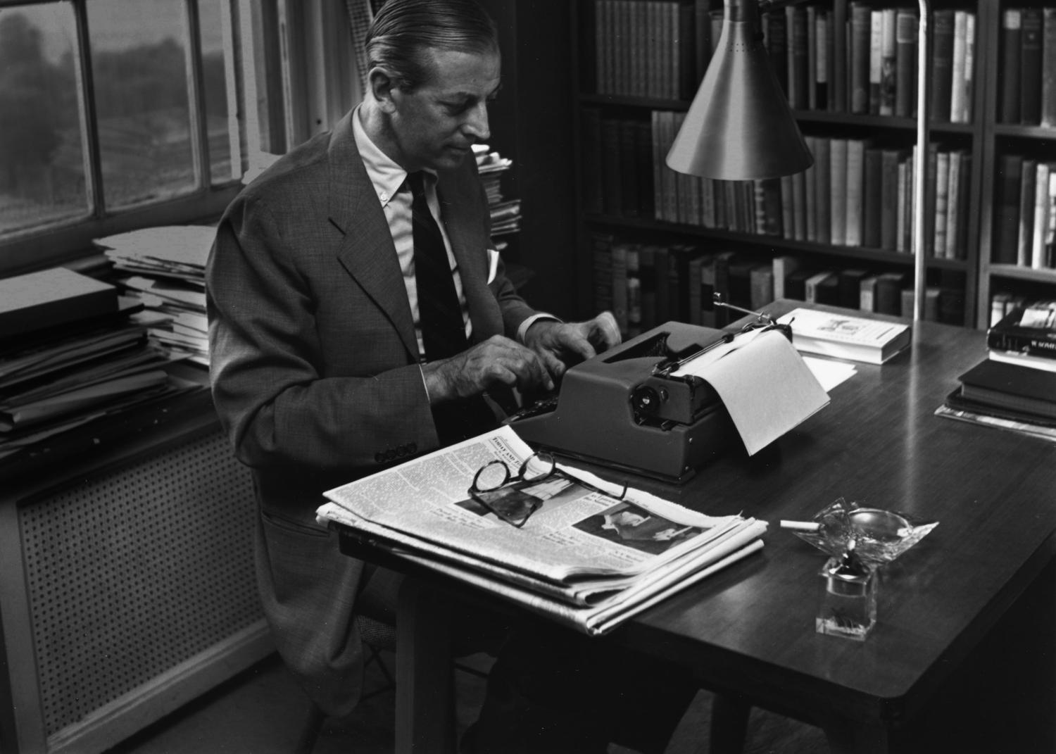 Alistair Cooke at his typewriter, circa 1950 (Photo: Getty Images/Archive Photos)