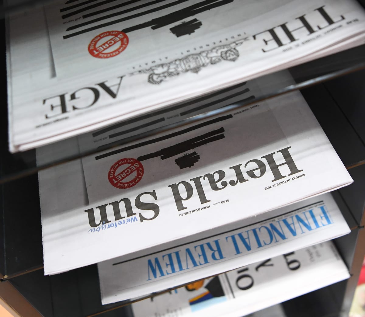 Advertising fled from print to online (Quinn Rooney/Getty Images)